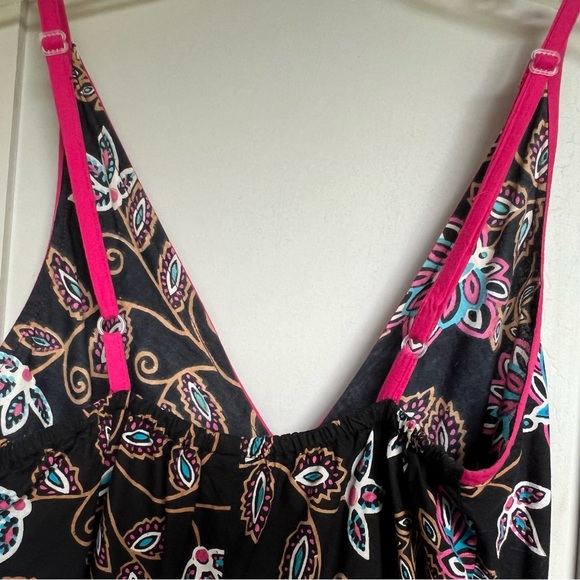 Cool cotton dress with batik-style print and adjustable straps - Picture 7 of 10
